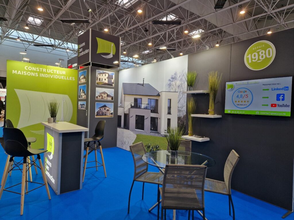 Photo du stand de Maisons Caen Construction au salon de l'immobilier de Caen 2024