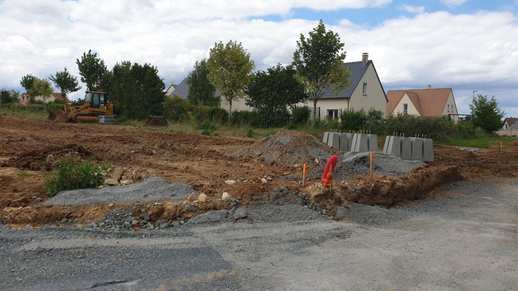Photo du début de chantier pour la création de fondations d'une maison plain-pied par MCC.