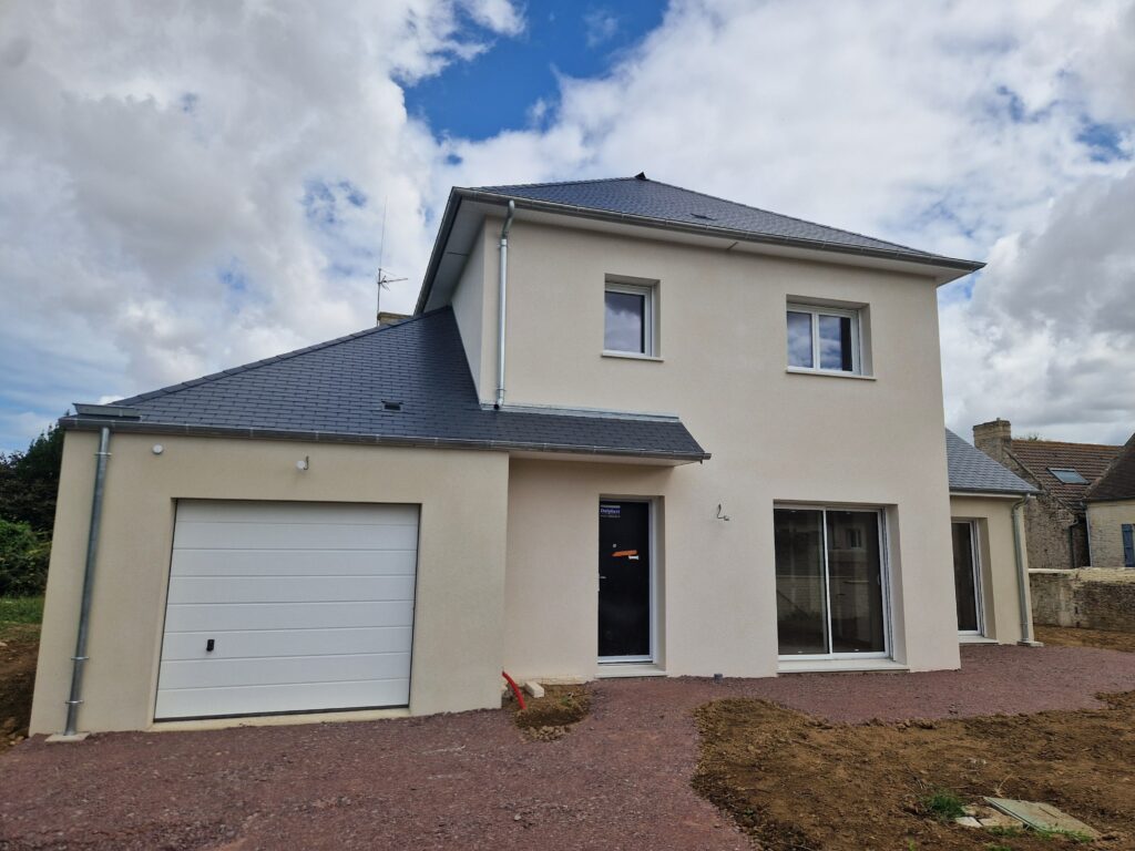 Maison réalisée par Maisons Caen Construction entièrement neuve